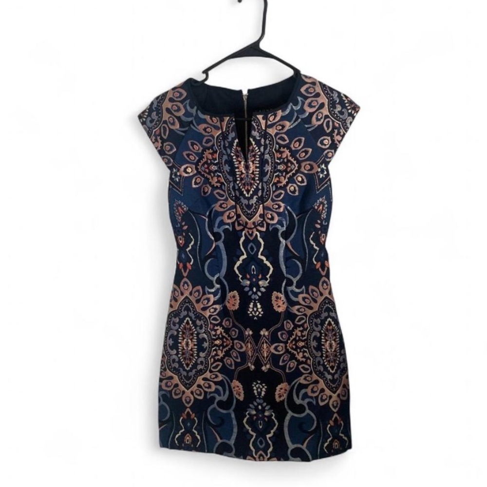 Laundry By Shelli Segal Navy and Beige Mini Dress